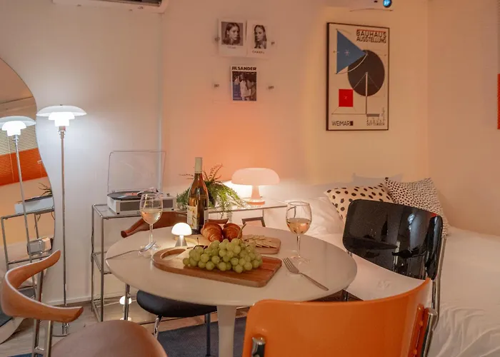 Sillim National 5 Min Gangnam 20 Min Jamsil Seongsu Hongdae 2br Sleeps 4 ソウル特別市