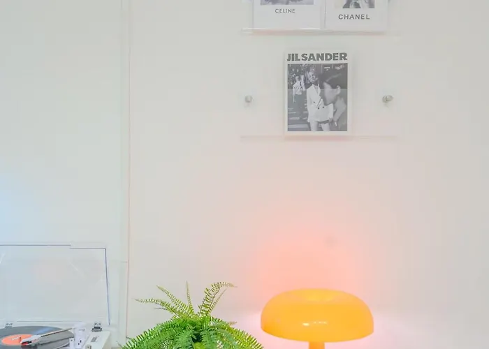 Sillim National 5 Min Gangnam 20 Min Jamsil Seongsu Hongdae 2br Sleeps 4 アパート *