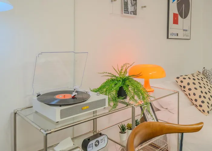 Sillim National 5 Min Gangnam 20 Min Jamsil Seongsu Hongdae 2br Sleeps 4 * ソウル特別市