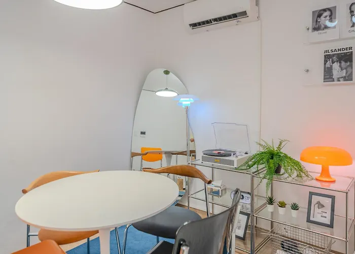 Sillim National 5 Min Gangnam 20 Min Jamsil Seongsu Hongdae 2br Sleeps 4 アパート *