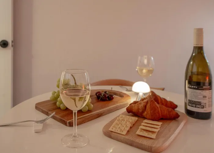 Sillim National 5 Min Gangnam 20 Min Jamsil Seongsu Hongdae 2br Sleeps 4 * ソウル特別市