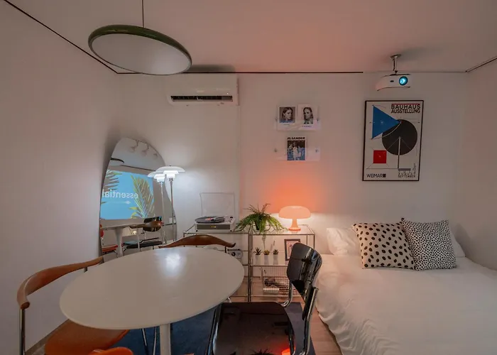 Sillim National 5 Min Gangnam 20 Min Jamsil Seongsu Hongdae 2br Sleeps 4 *