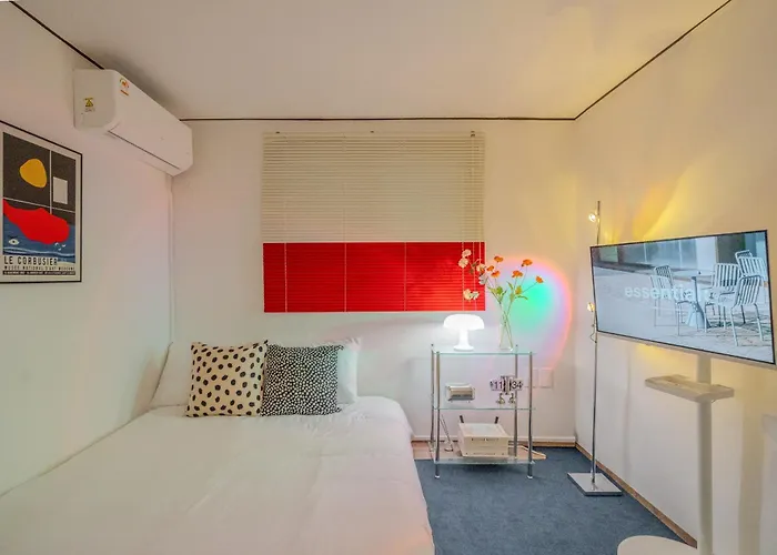 アパート Sillim National 5 Min Gangnam 20 Min Jamsil Seongsu Hongdae 2br Sleeps 4 *