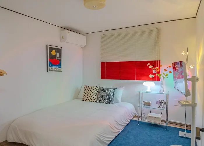 Sillim National 5 Min Gangnam 20 Min Jamsil Seongsu Hongdae 2br Sleeps 4 アパート