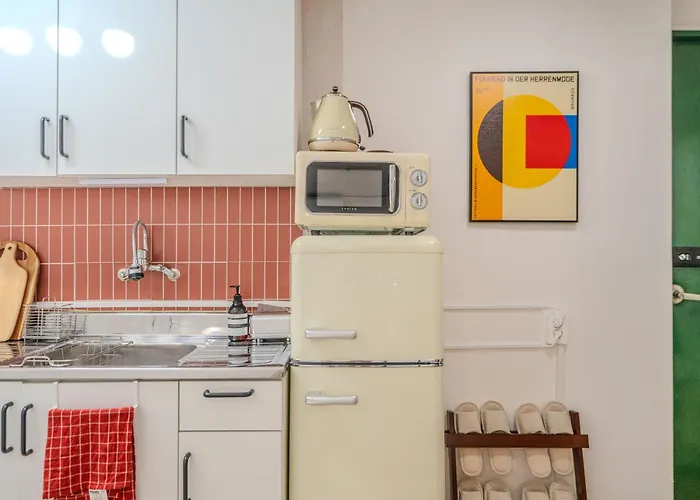 Sillim National 5 Min Gangnam 20 Min Jamsil Seongsu Hongdae 2br Sleeps 4 アパート