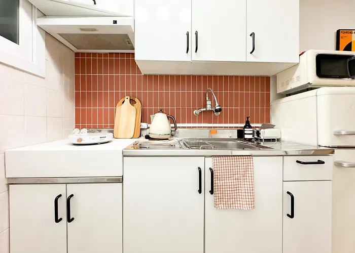 Sillim National 5 Min Gangnam 20 Min Jamsil Seongsu Hongdae 2br Sleeps 4 * ソウル特別市